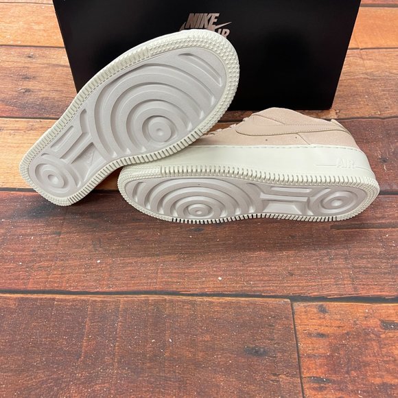 Nike Women's Air Force 1 Sage Low - Picture 5 of 5